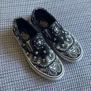 Vans Men’s Classic Bandana Slip-On’s